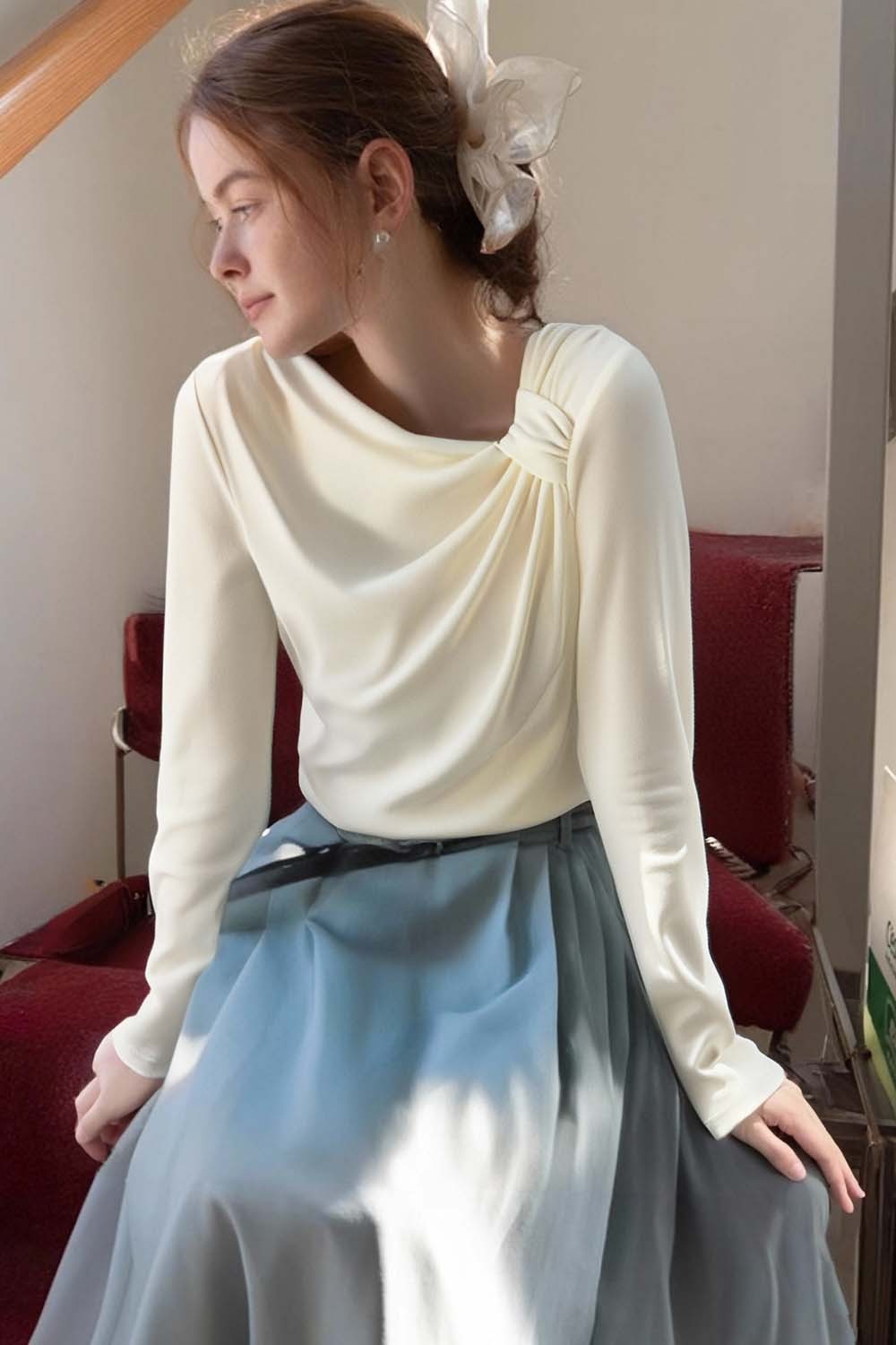 Simple Knotted Long-Sleeved T-Shirt