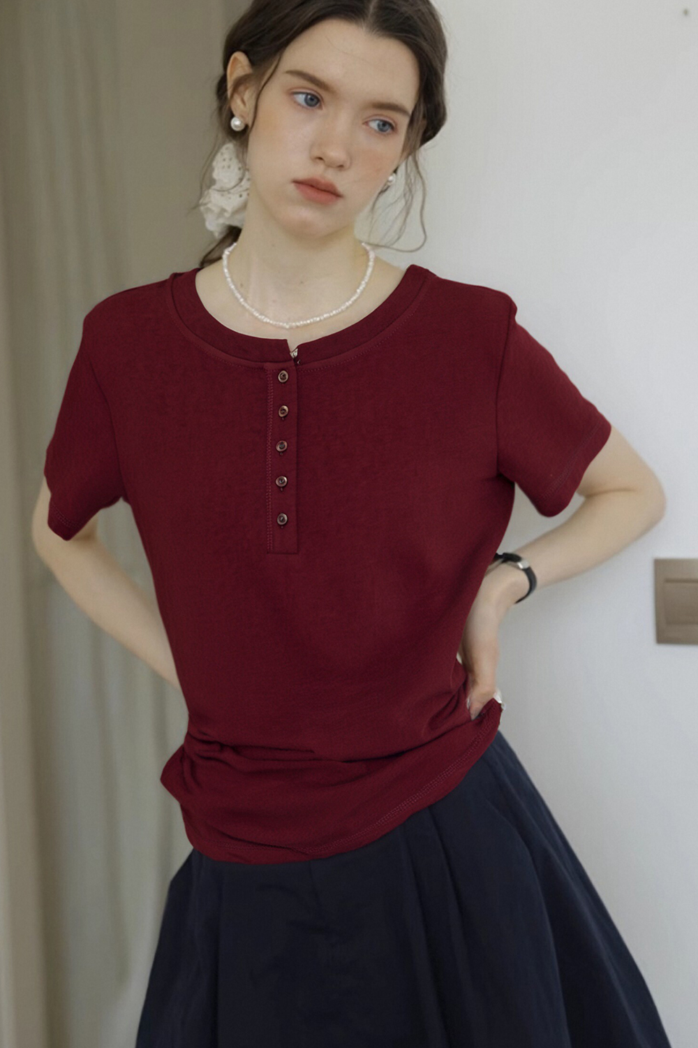 Round Neck Slit Solid Color T-Shirt
