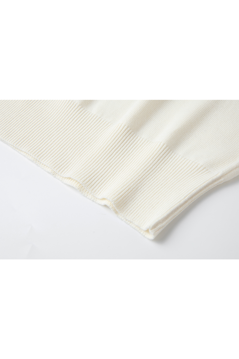 Sleeveless Round Neck Sweater