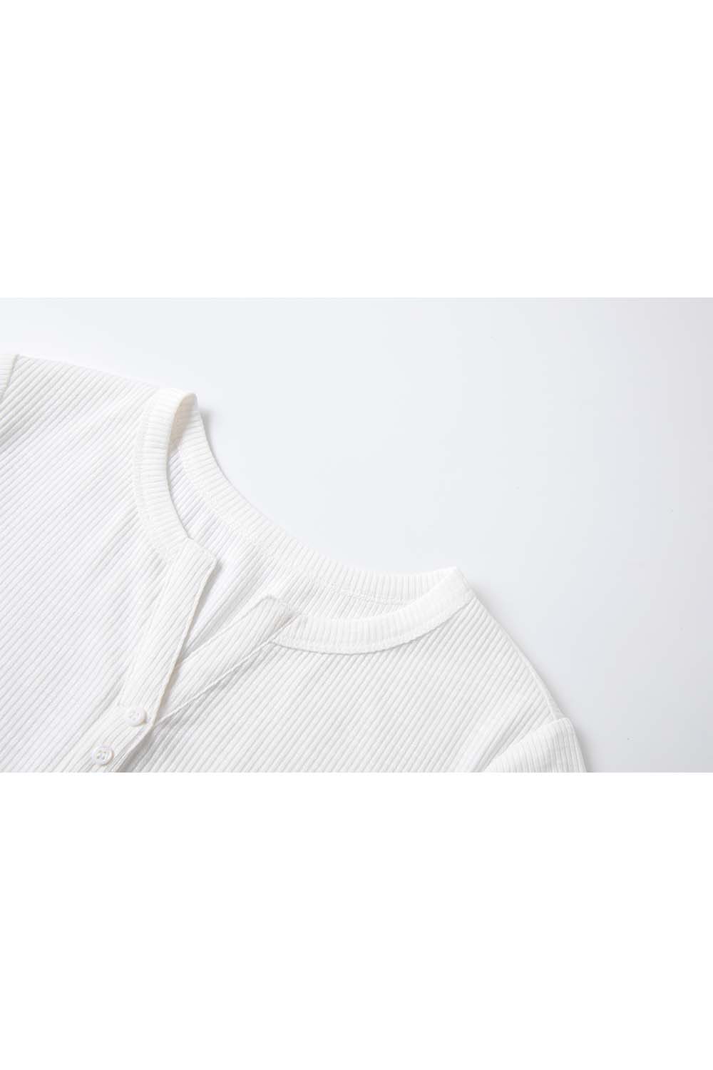 Round Neck Half-Open Loose T-Shirt