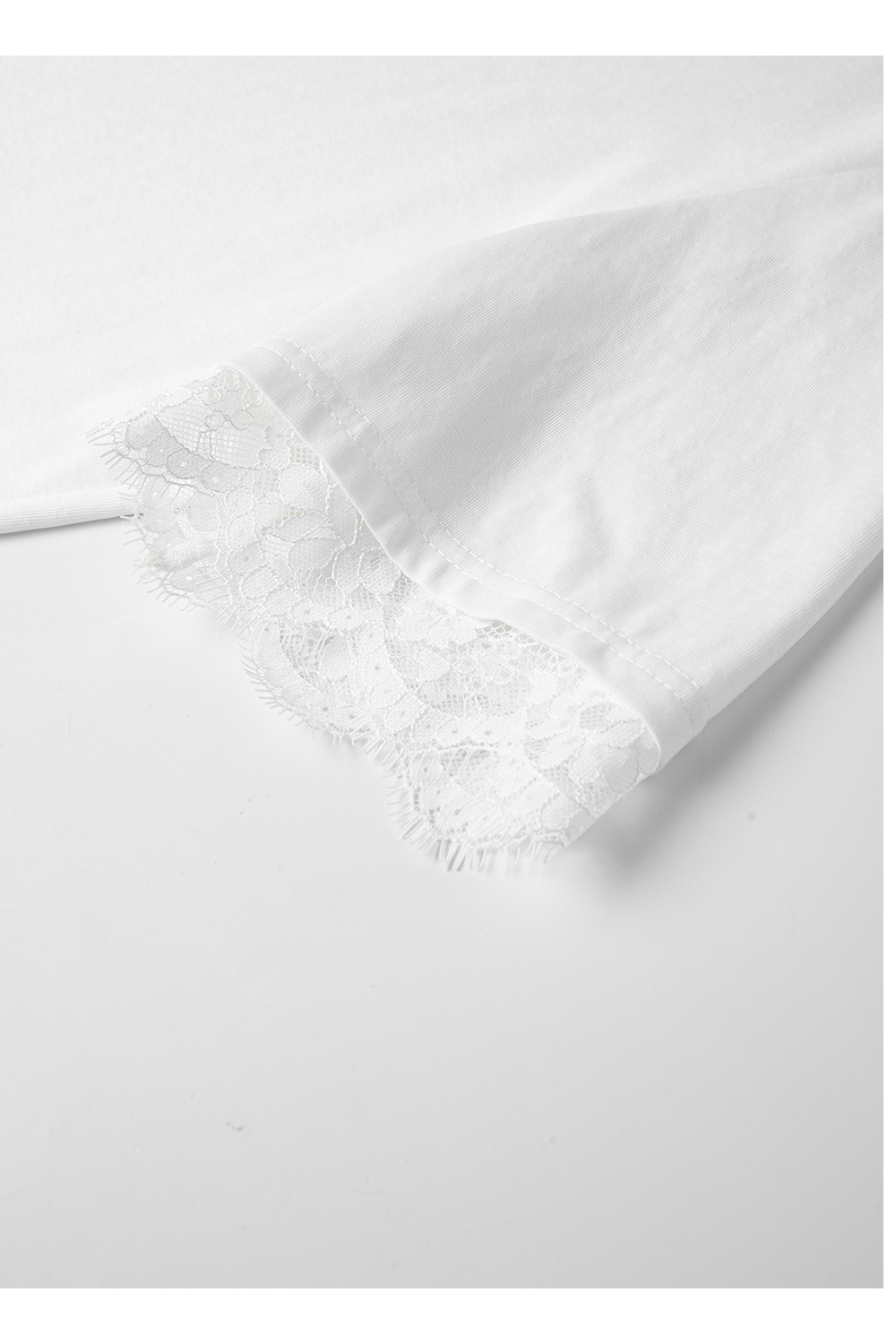 Lace Patchwork Round Neck T-Shirt