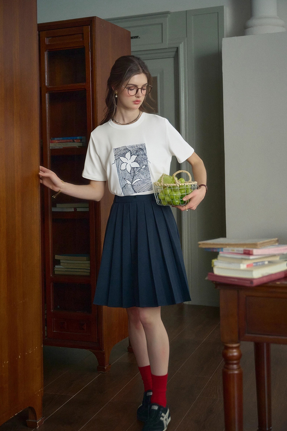 100% Cotton Flower Embroidered T-Shirt