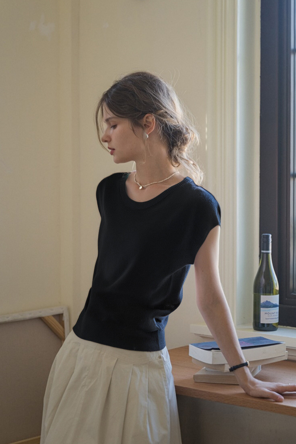 Sleeveless Round Neck Sweater