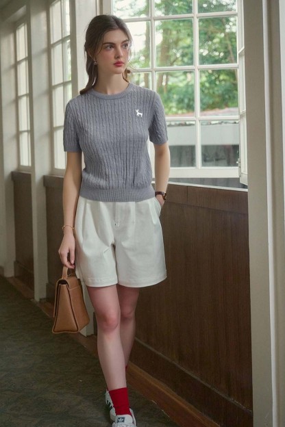 Straight Shoulders Round Neck Embroidered Sweater