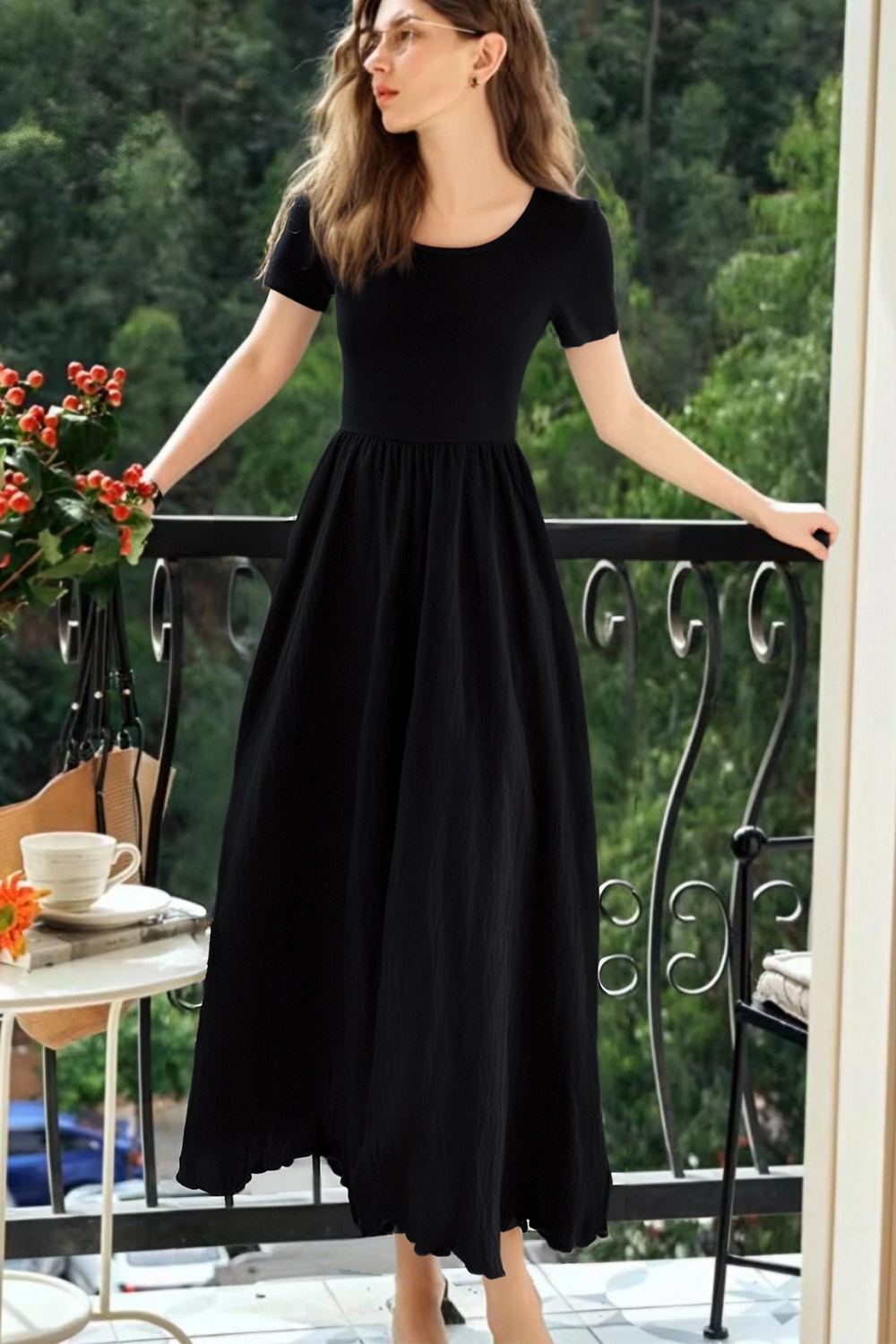 U-Neck Slim Bud Dress