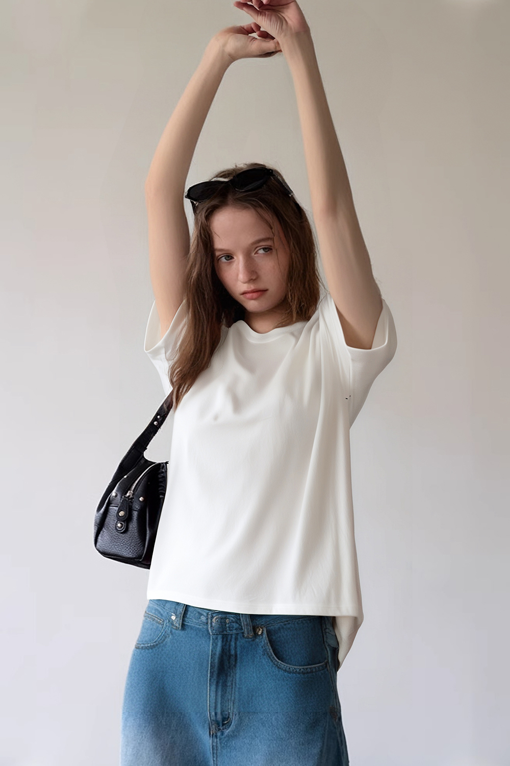 Round Neck Solid Color T-Shirt