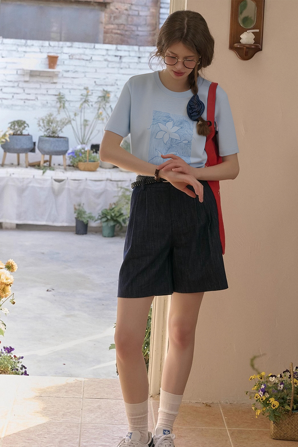 100% Cotton Flower Embroidered T-Shirt
