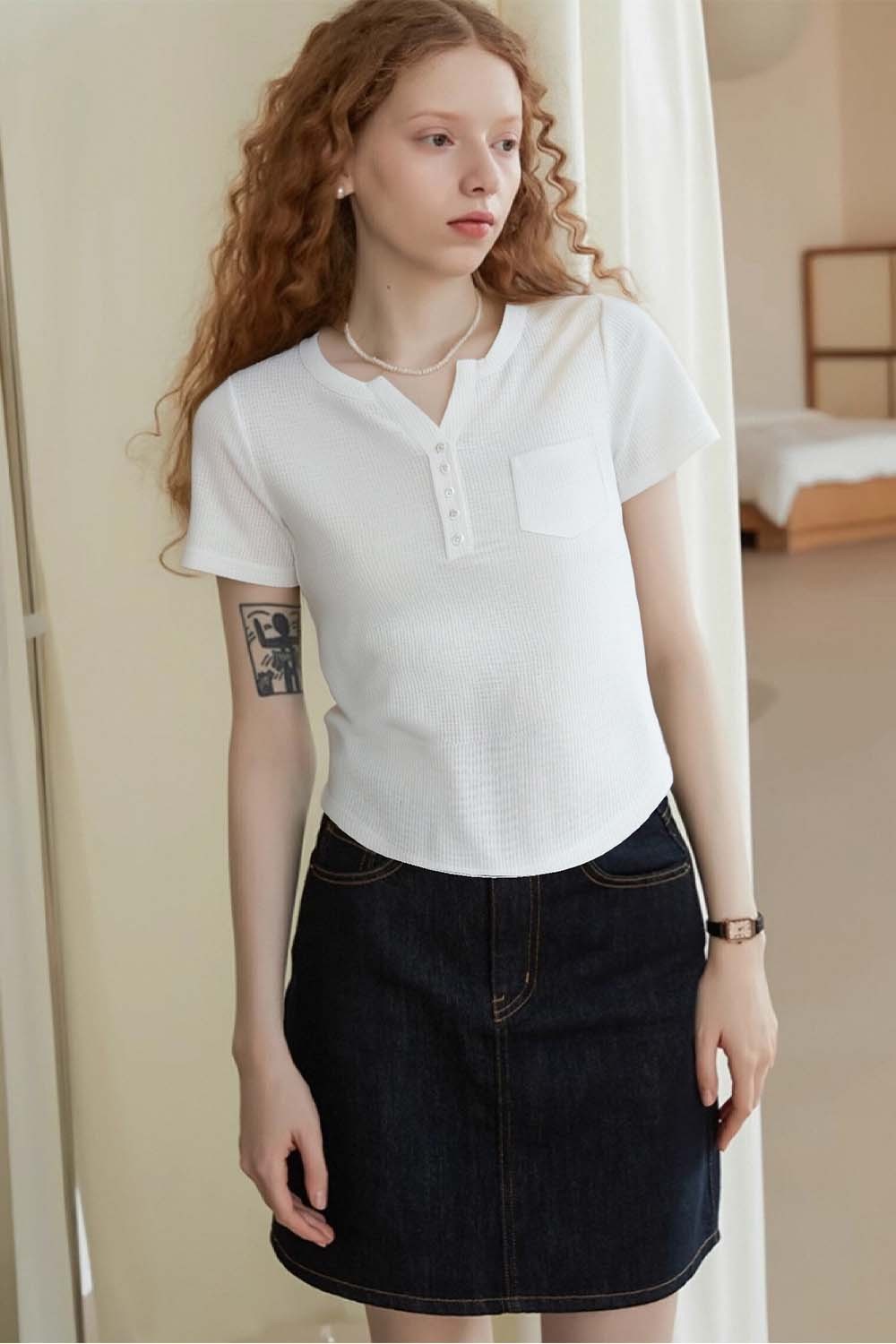 Round Neck Half-Open Loose T-Shirt