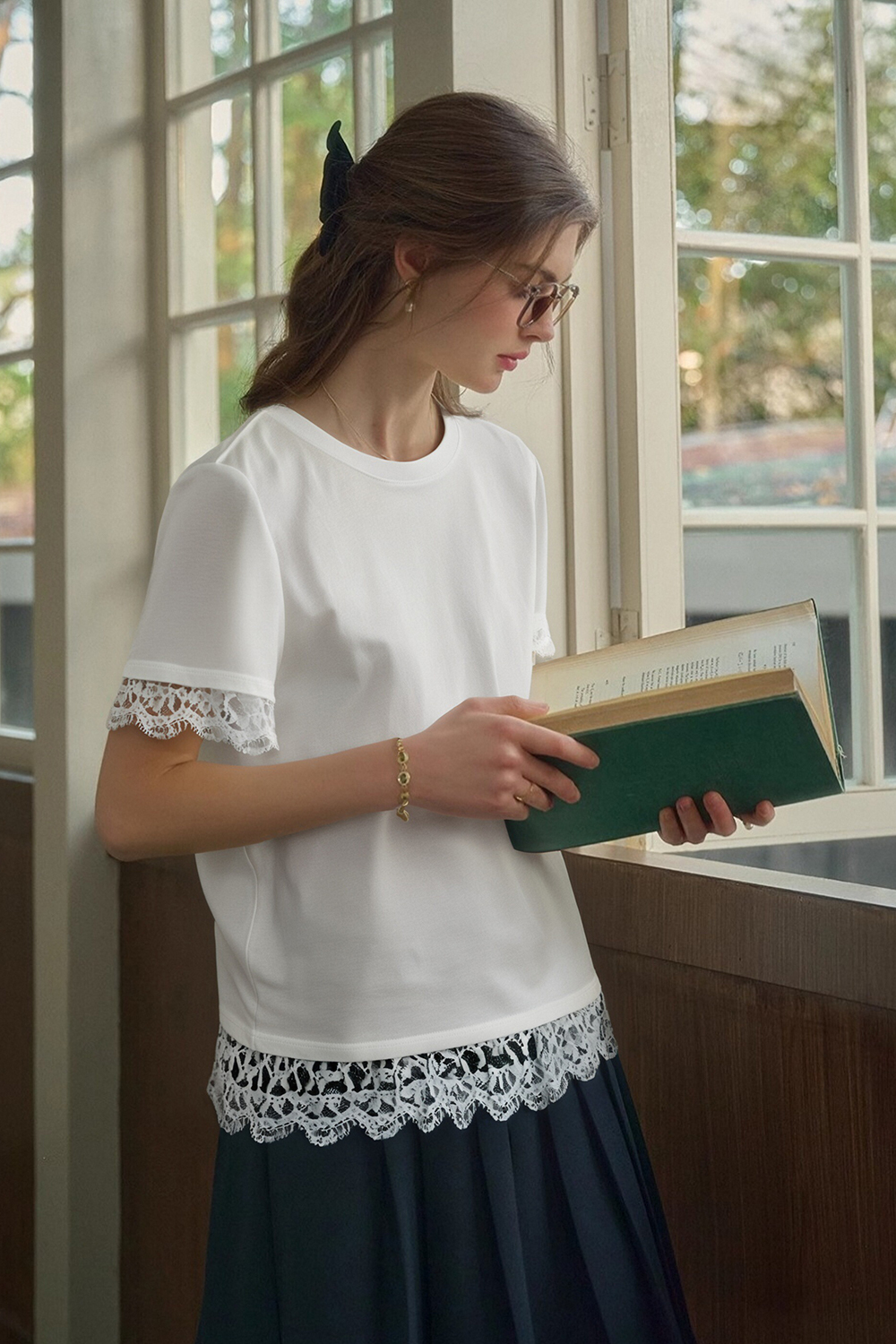Lace Patchwork Round Neck T-Shirt