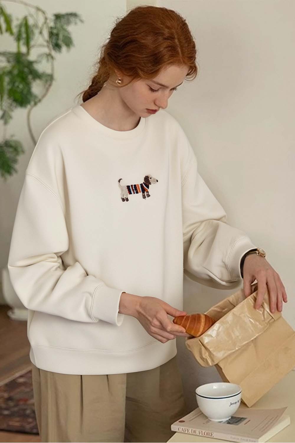 Dachshund Embroidered Round Neck Sweatshirt