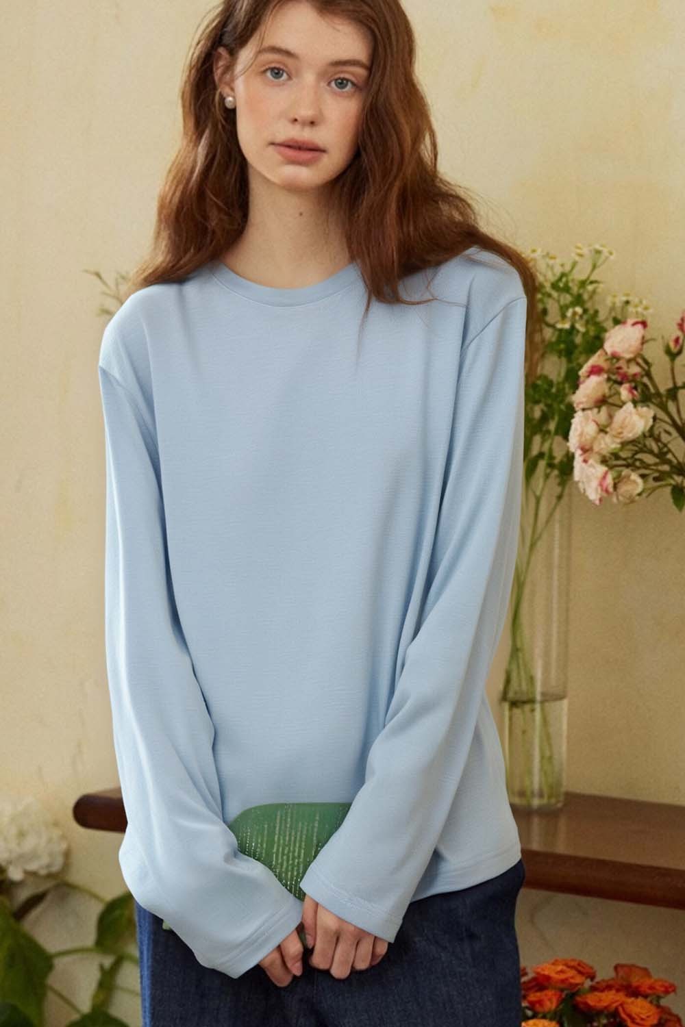 Round Neck Light And Loose T-Shirt