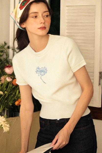 Flower Embroidered Loose Sweater