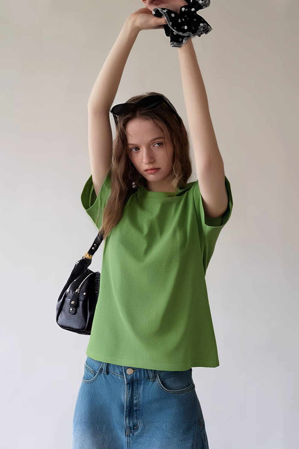Round Neck Solid Color T-Shirt