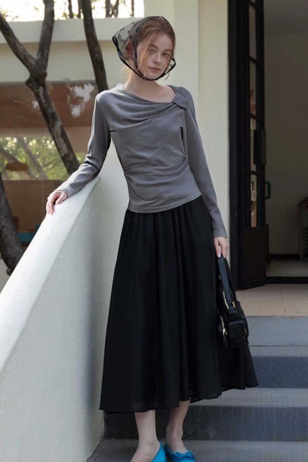 Simple Knotted Long-Sleeved T-Shirt