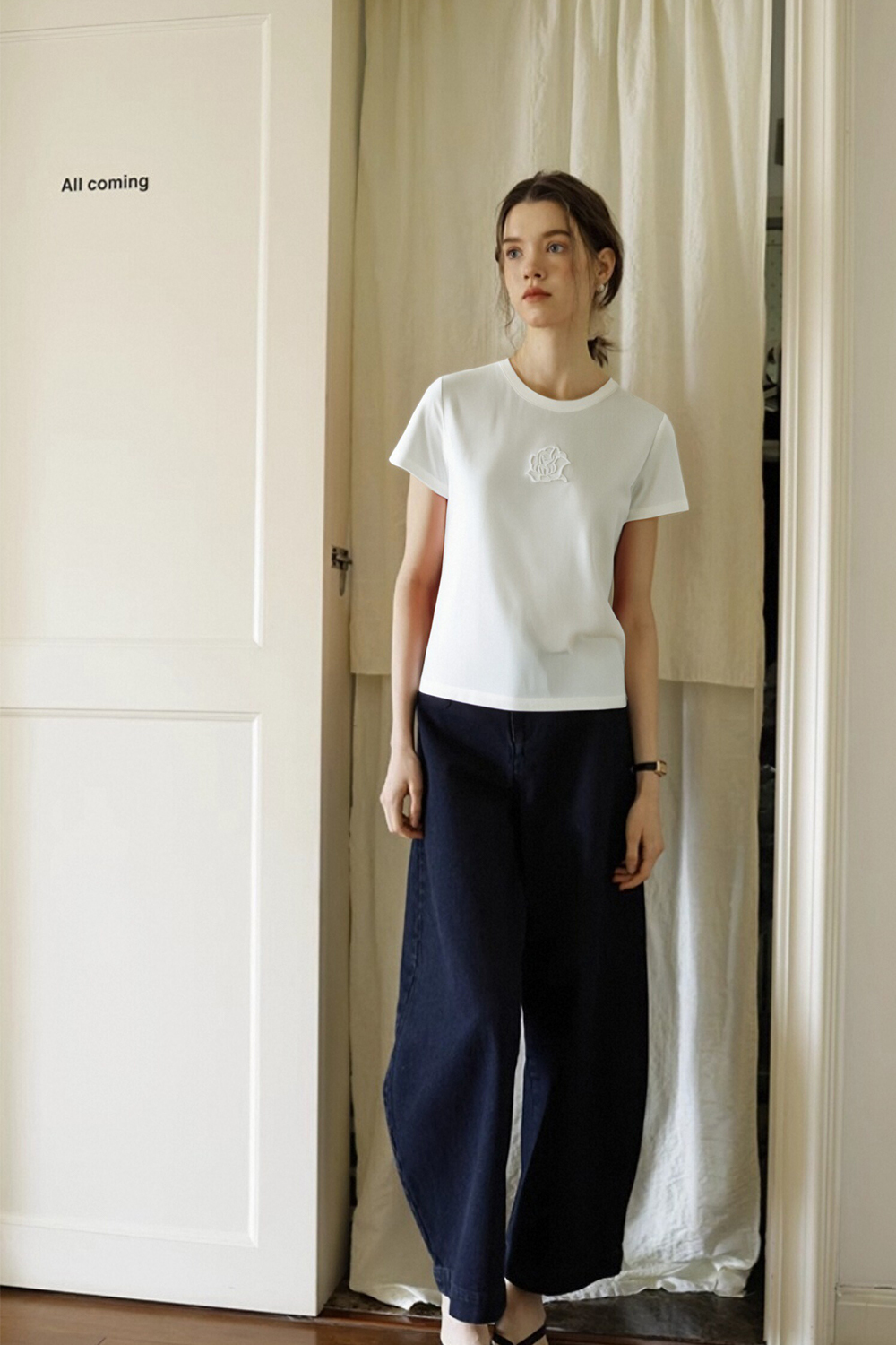 Toothbrush Embroidered Flower Design Loose T-Shirt