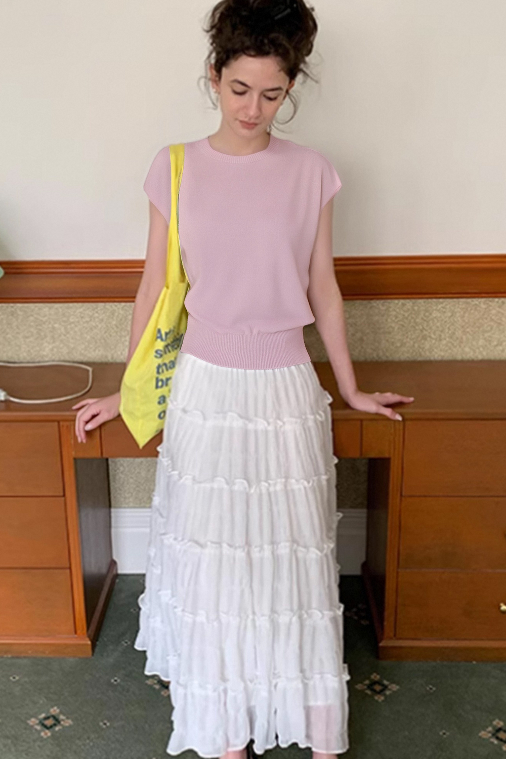 Sleeveless Round Neck Sweater