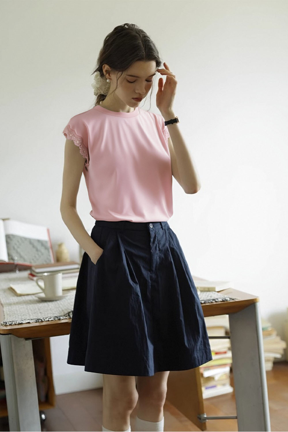 Lace Decoration Solid Color T-Shirt