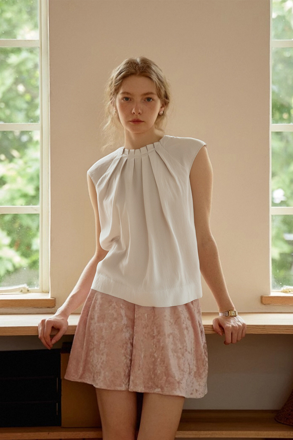 Fashionable Design Pleated Shirt