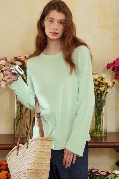 Round Neck Light And Loose T-Shirt