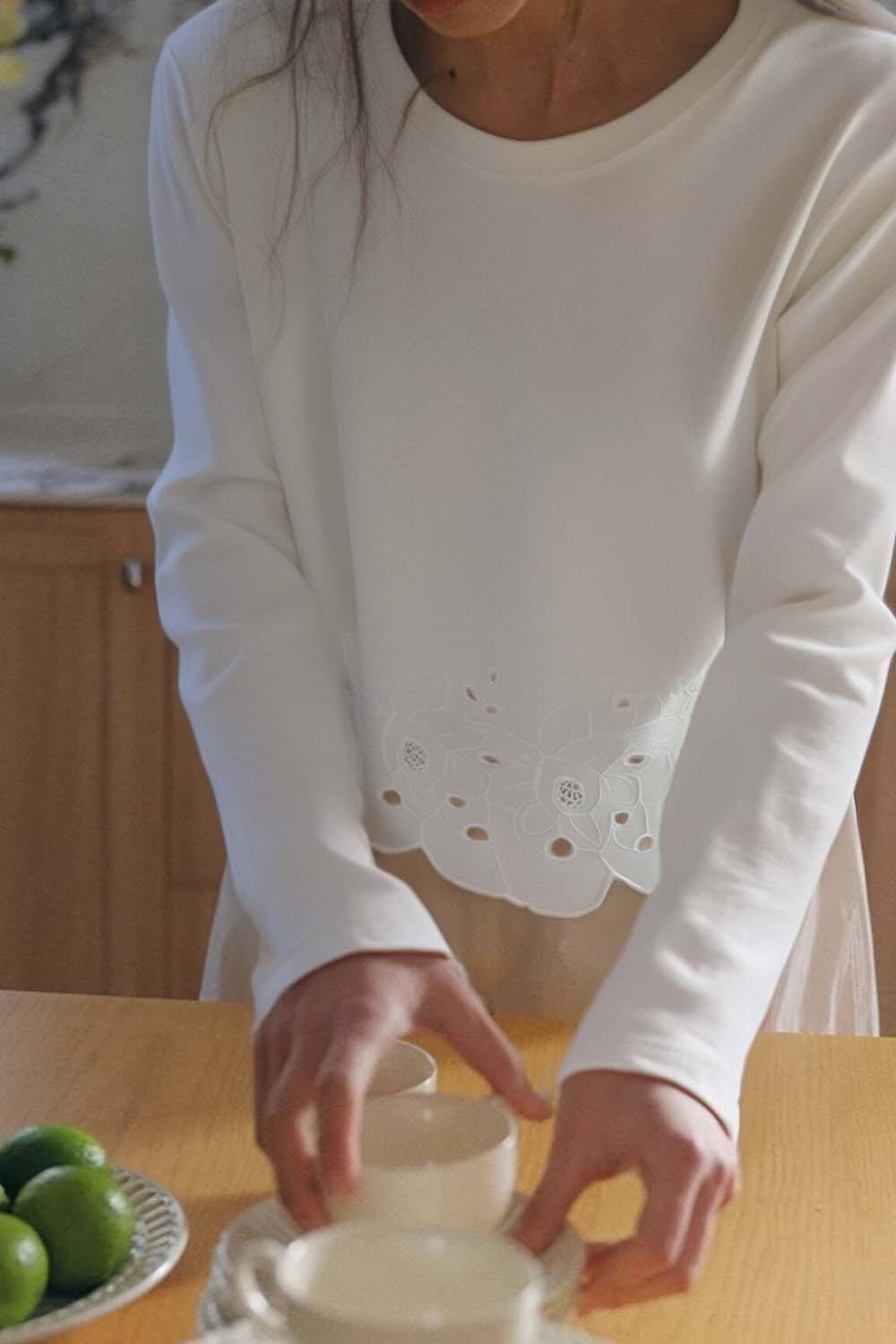 Soft Lace Long-Sleeved T-Shirt