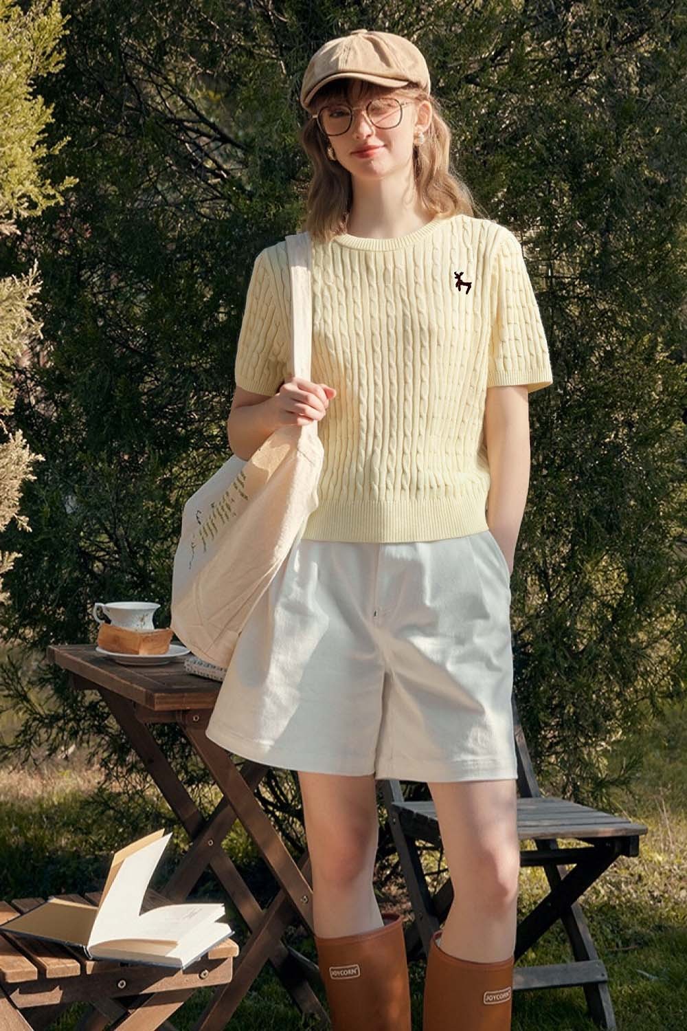 Straight Shoulders Round Neck Embroidered Sweater