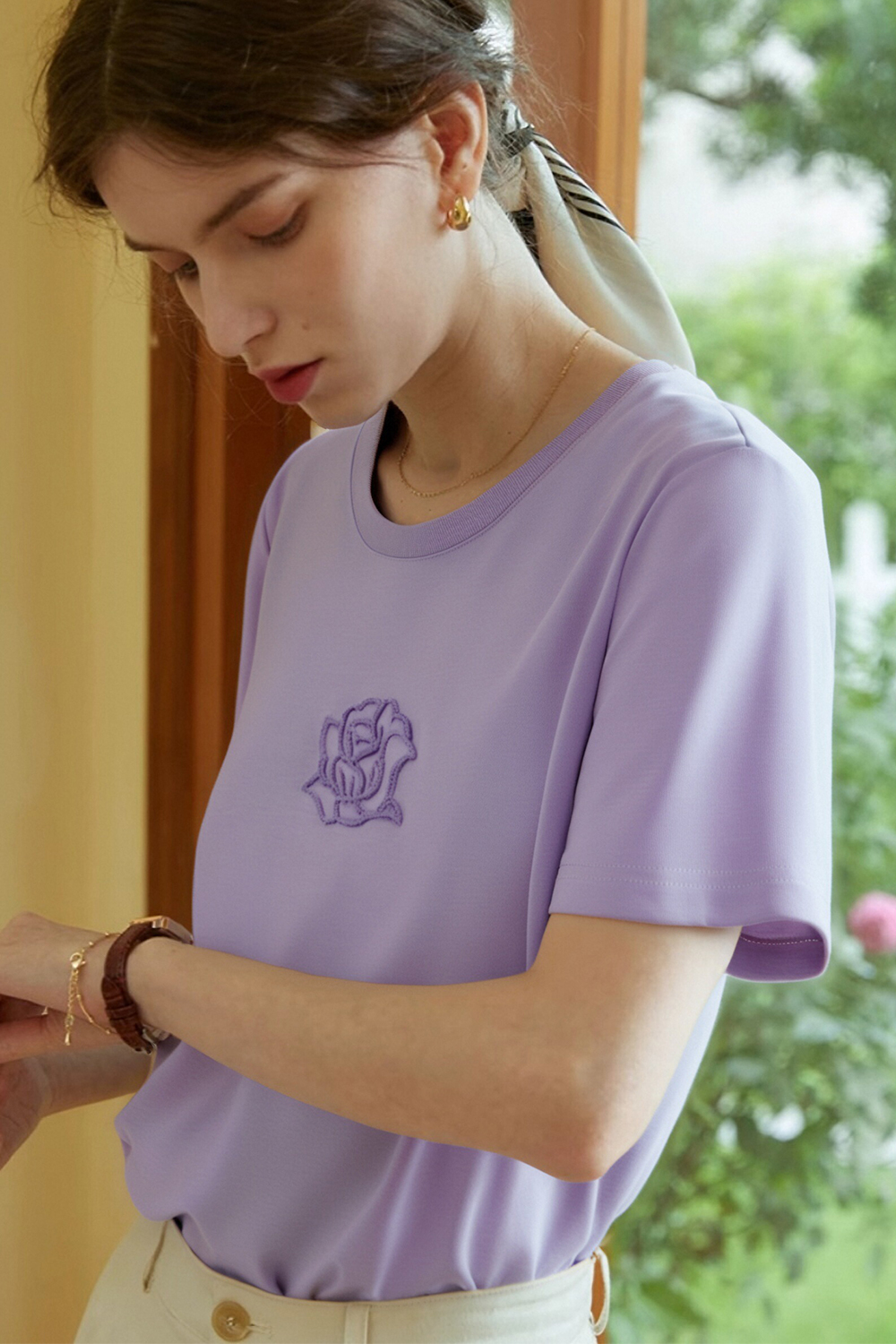 Toothbrush Embroidered Flower Design Loose T-Shirt