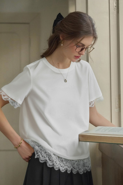 Lace Patchwork Round Neck T-Shirt
