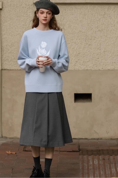 Floral Embroidered Sweatshirt