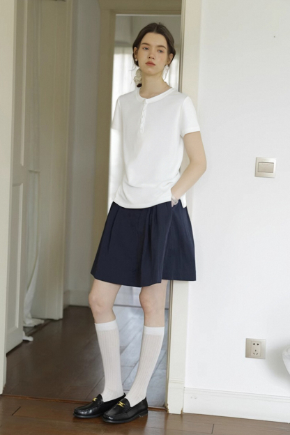 Round Neck Slit Solid Color T-Shirt