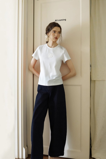 Toothbrush Embroidered Flower Design Loose T-Shirt