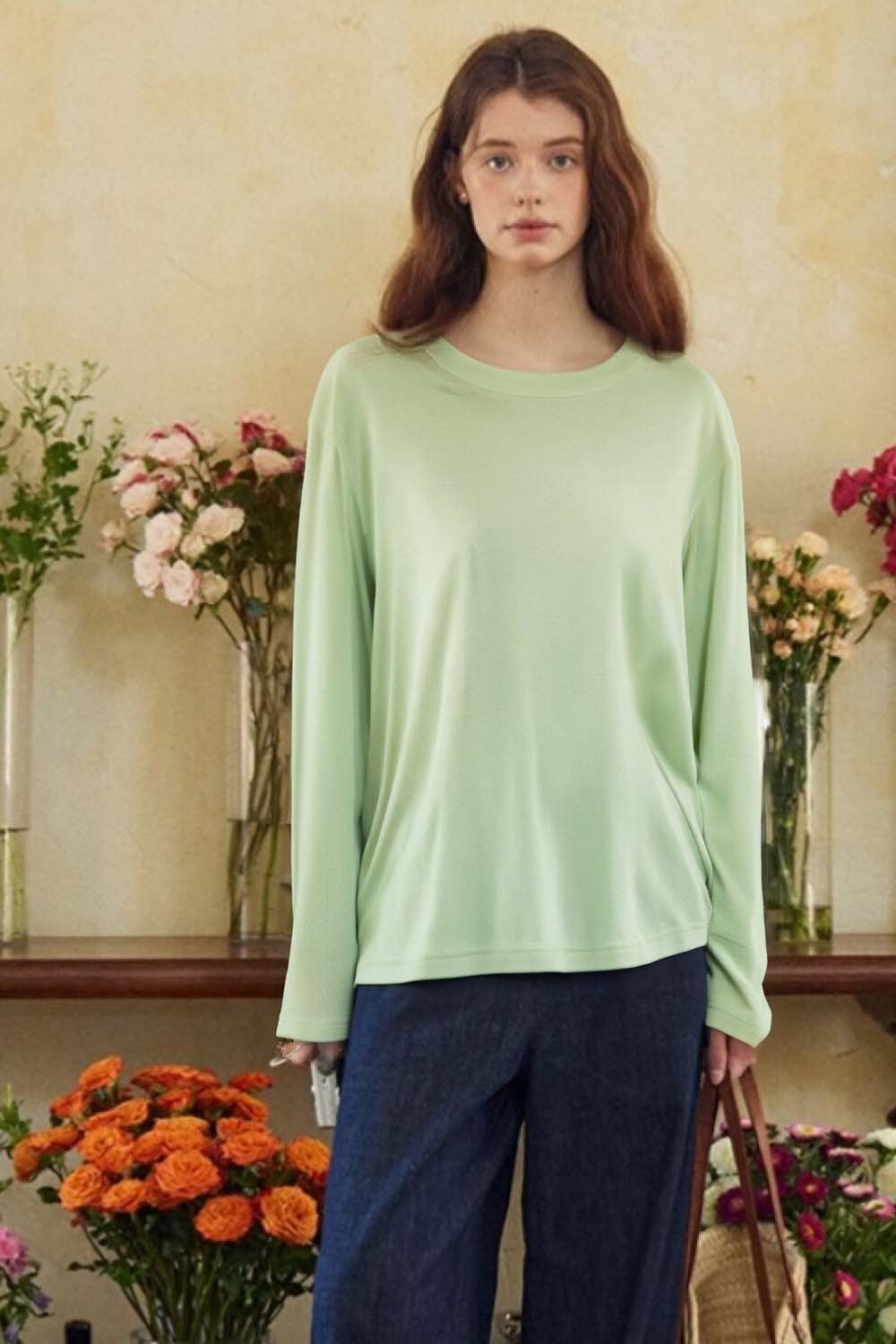 Round Neck Light And Loose T-Shirt