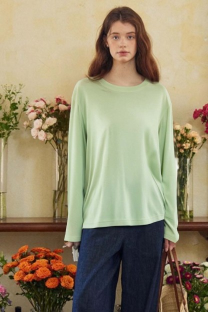 Round Neck Light And Loose T-Shirt