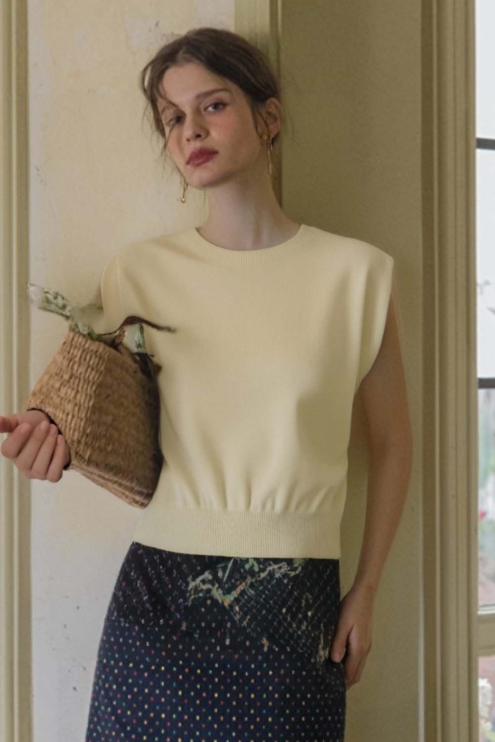 Sleeveless Round Neck Sweater