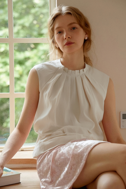 Fashionable Design Pleated Shirt