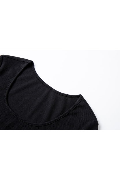 U-Neck Slim Bud Dress