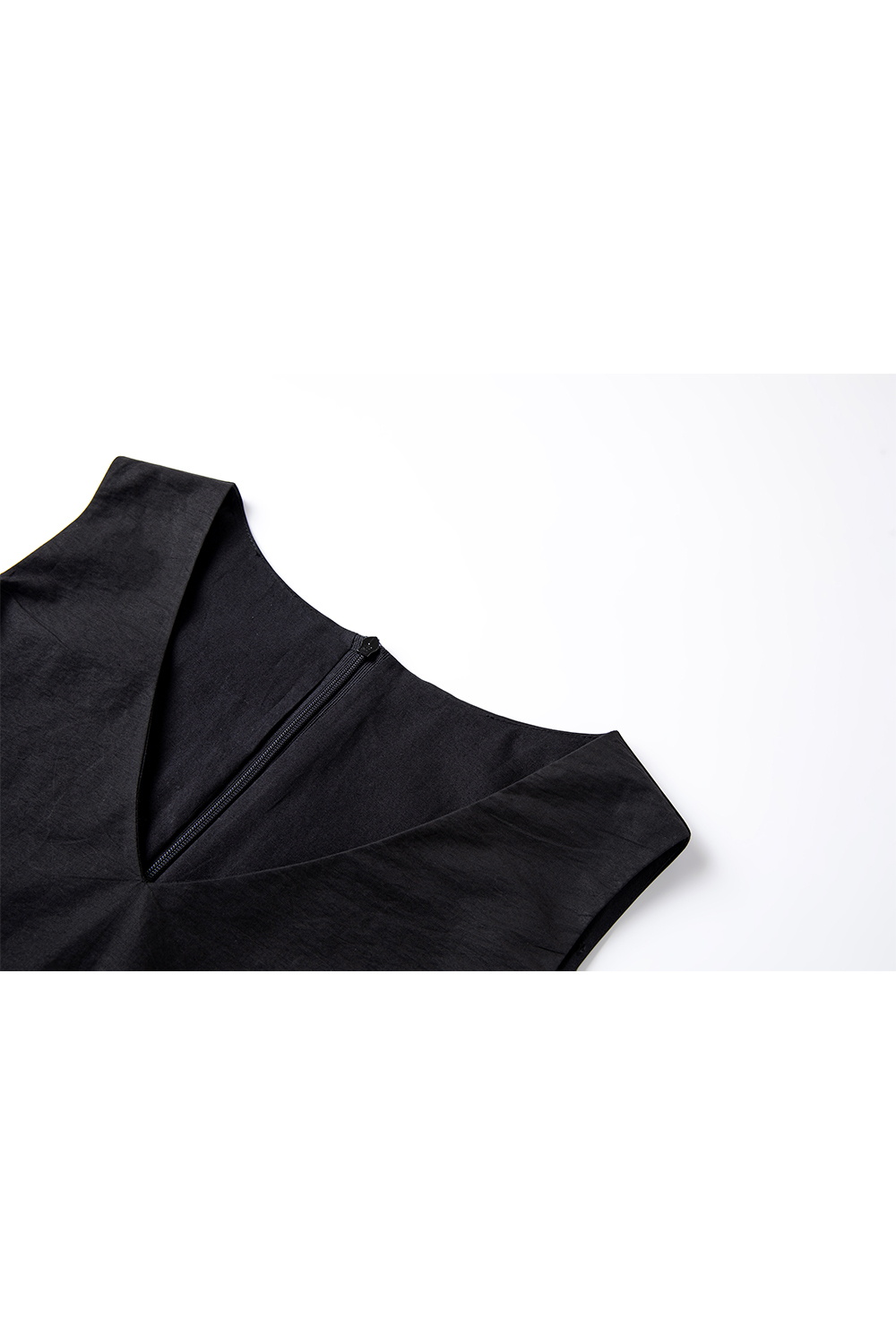 V-Neck Sleeveless Solid Color Dress