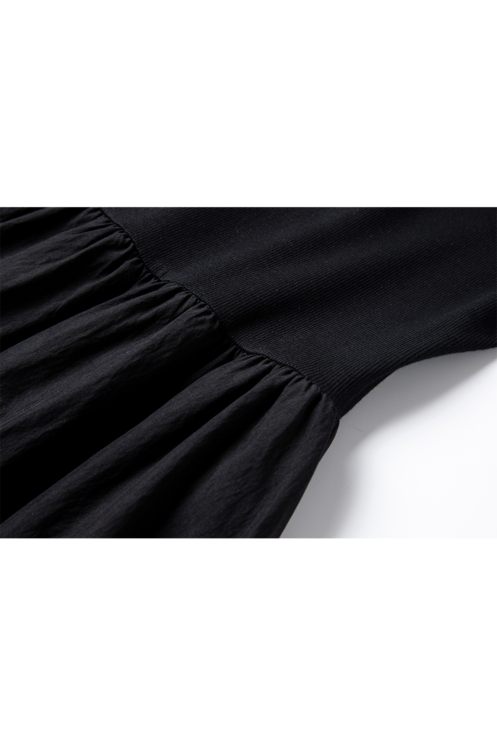 U-Neck Slim Bud Dress