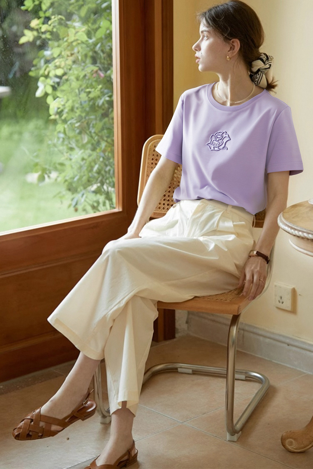 Toothbrush Embroidered Flower Design Loose T-Shirt