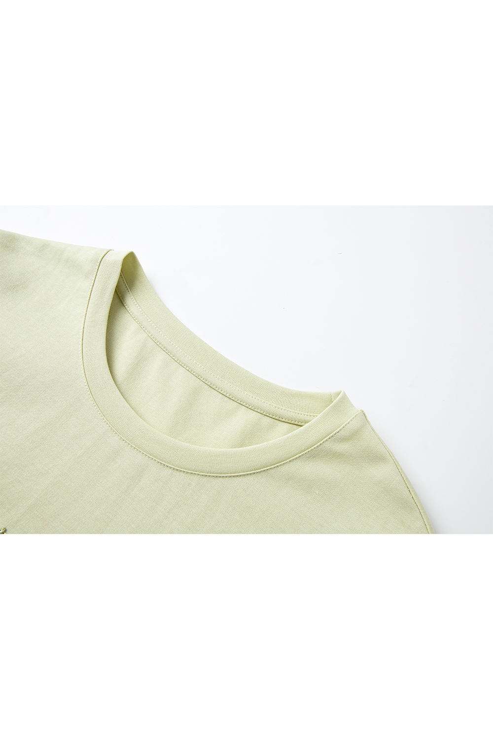 Embossed Texture Feel Embroidered T-Shirt