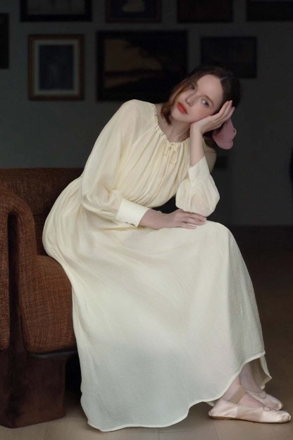French Holiday Style Large Round Neck Dress