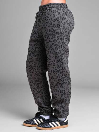 Minimalist Sweatpants