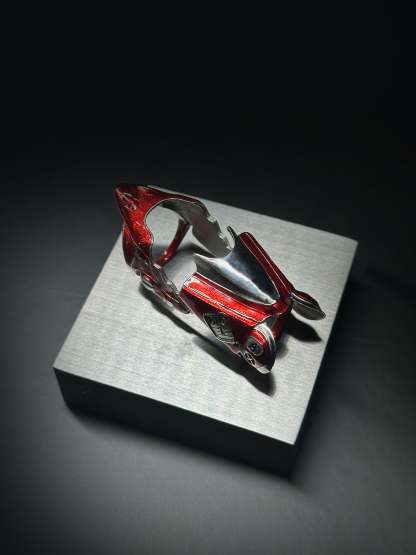 "CAPSULE" Ring