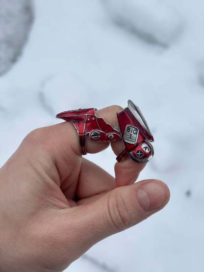 "CAPSULE" Ring