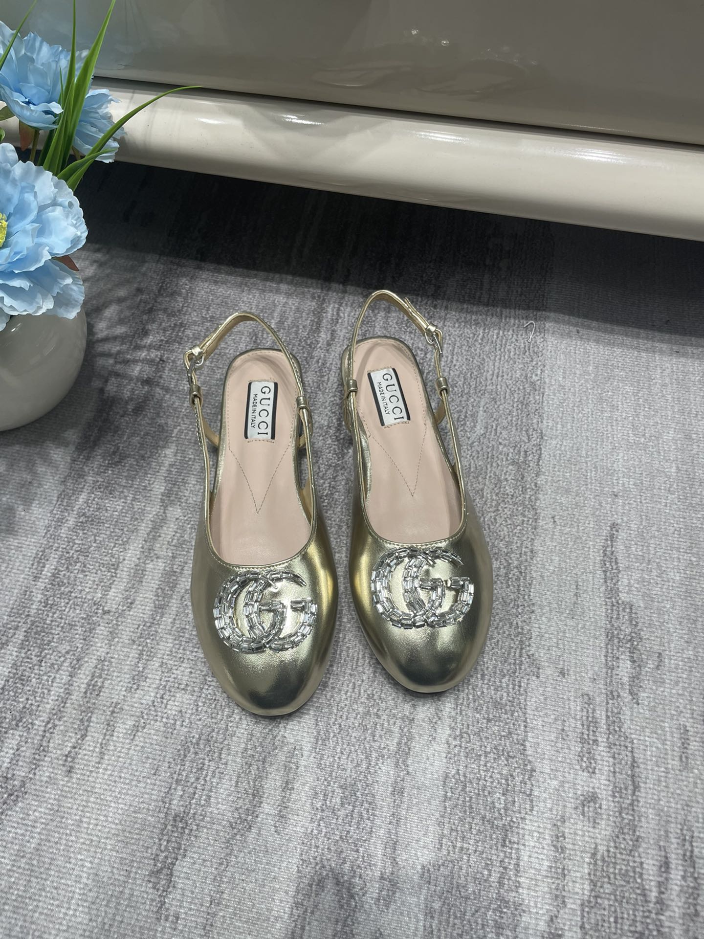 G-G New flat shoes