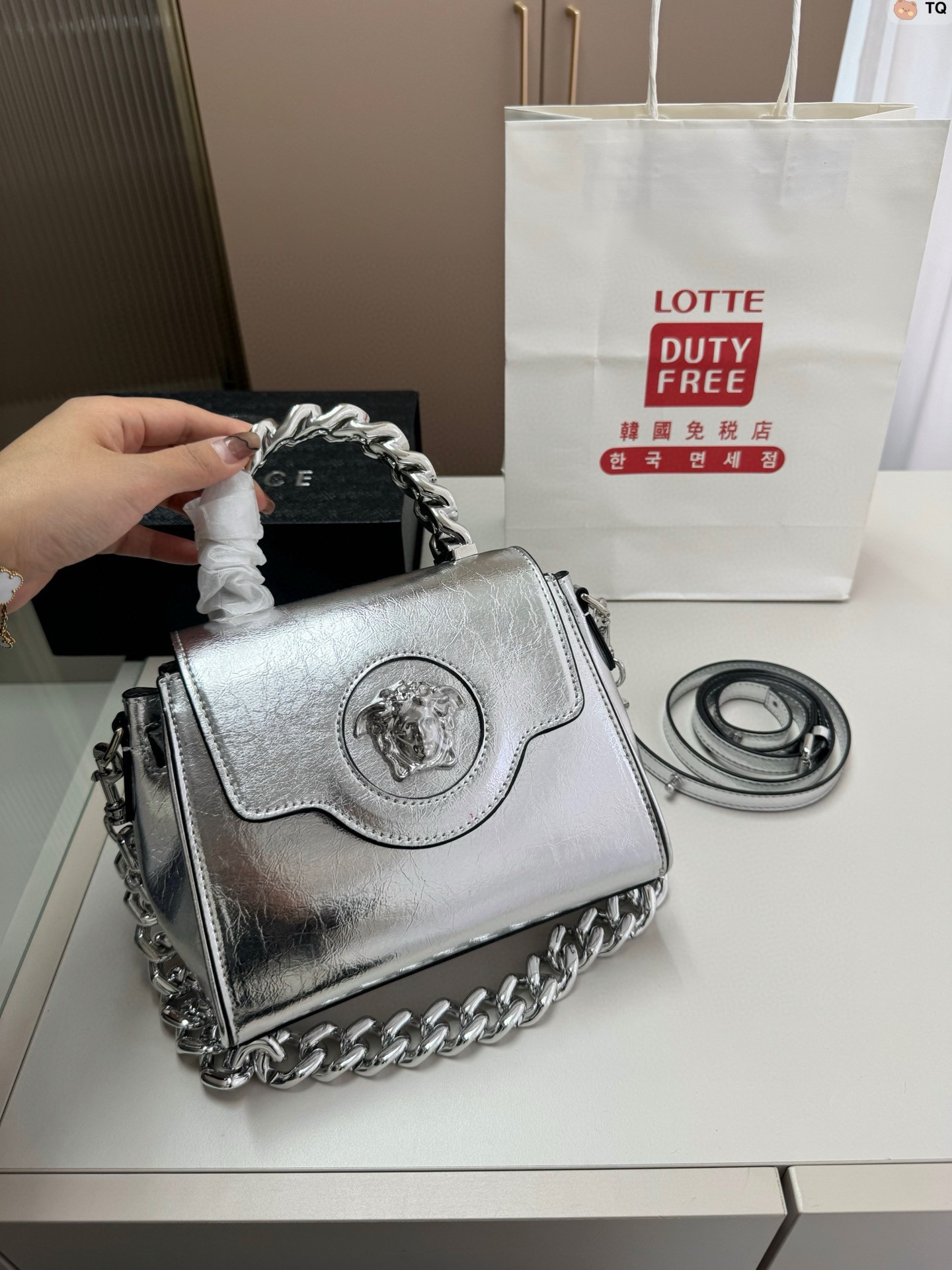 VER-E Handheld shoulder bag chain bag