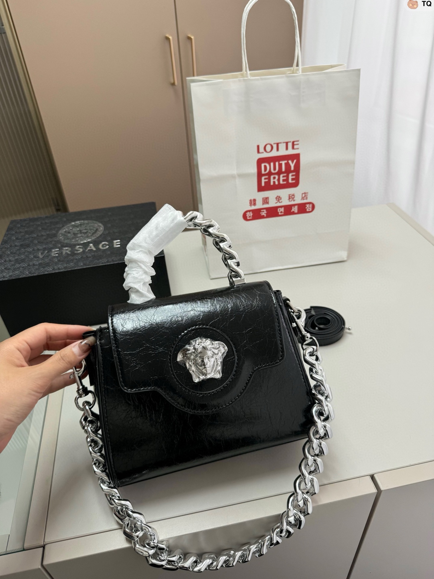 VER-E Handheld shoulder bag chain bag