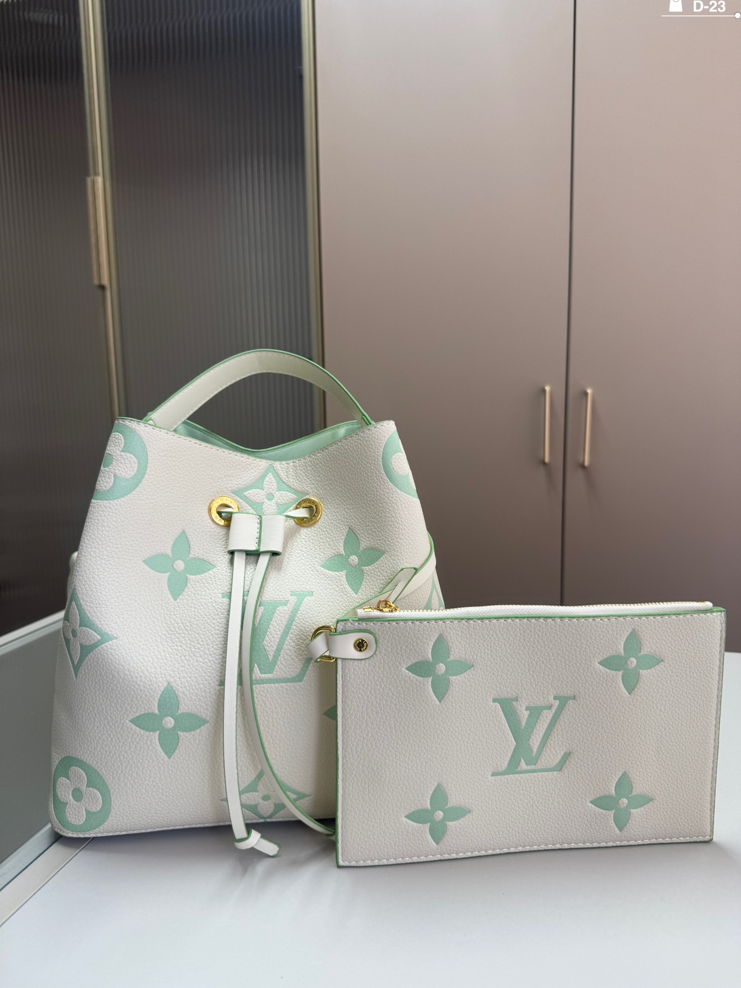 L-V bag Crossbody bag/shoulder bucket bag