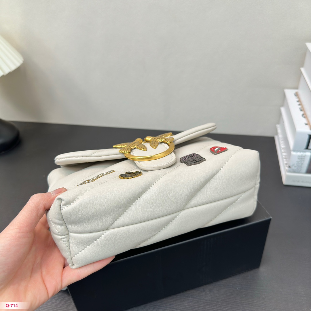 PIN-KO BAG Swallow bag is of super high quality.