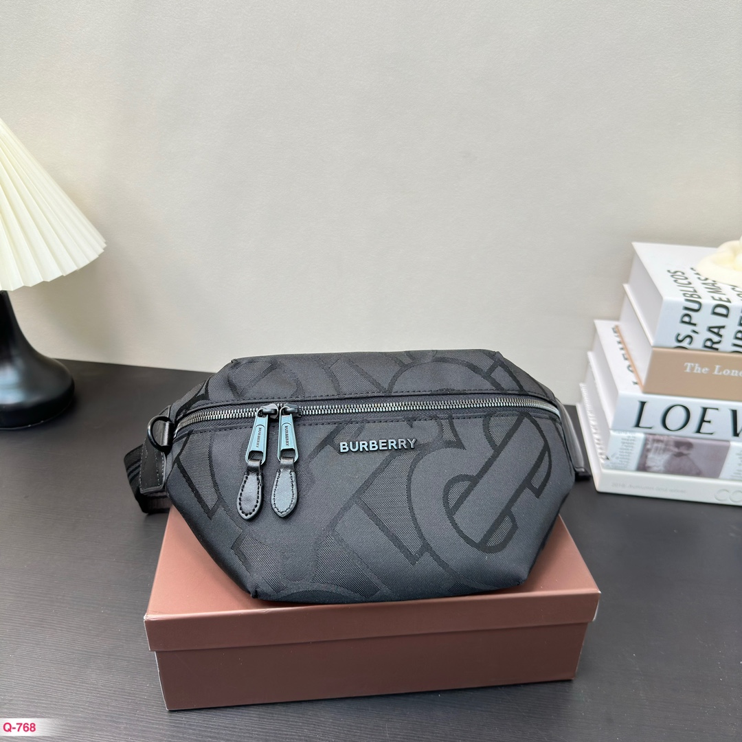 B-Y BAG  Neutral chest bag