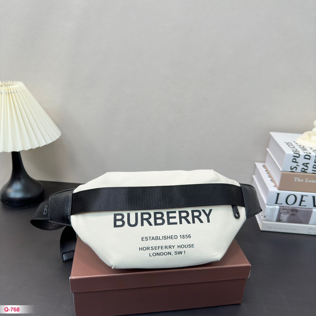 B-Y BAG  Neutral chest bag